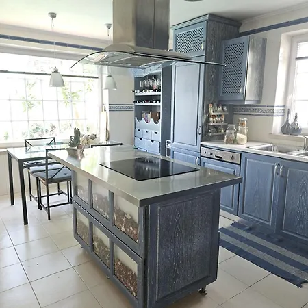 Obidos Lagoon Refuge Villa *